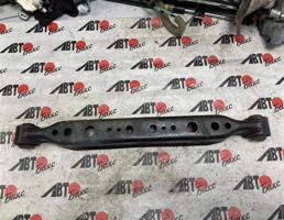 Рычаг задний нижний левый для NISSAN X-TRAIL NT32  запчасти бу