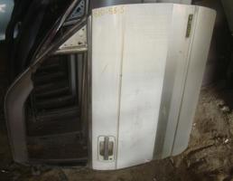 Дверь передняя правая для ISUZU BIGHORN UBS25DW/UBS25GW/UBS69DW/UBS69GW  запчасти бу