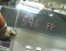 Стекло двери передней правой для HONDA STREAM RN1/RN2/RN3/RN4/RN5  запчасти бу