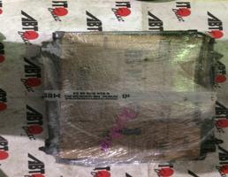 Радиатор охлаждения для TOYOTA RACTIS NCP105/NCP100/SCP100  запчасти бу