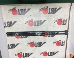 Амортизатор двери задка для MAZDA DEMIO DE3FS  запчасти бу