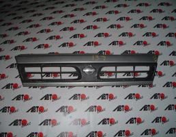 Решетка радиатора для NISSAN AD WFNY10/WFY10/WT10/WY10/WEY10/WSY10  запчасти бу