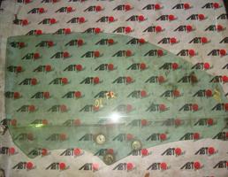 Стекло двери передней правой для TOYOTA LEVIN AE110/AE111  запчасти бу