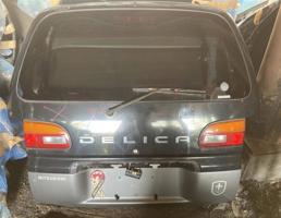 Дверь задка для MITSUBISHI DELICA PA4W/PD6W/PE6W/PF6W/PB4W/PC4W/PA5W/PB5W/PC5W/PD8W/  запчасти бу