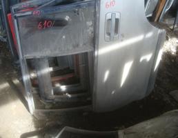 Дверь задняя левая для ISUZU BIGHORN UBS25DW/UBS25GW/UBS69DW/UBS69GW  запчасти бу