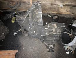 МКПП для NISSAN AD  запчасти бу