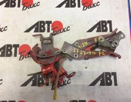 петли двери передней левой для TOYOTA PASSO KGC10/KGC15/QNC10  запчасти бу