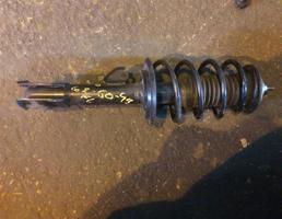 Стойка передняя левая для TOYOTA RACTIS NCP105/NCP100/SCP100  запчасти бу