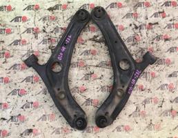 Рычаг передний нижний правый для TOYOTA VITZ NCP10/NCP13/NCP15/SCP10/SCP13  запчасти бу