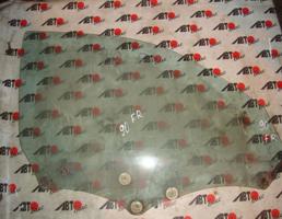 Стекло двери передней правой для TOYOTA CHASER GX90/JZX90/JZX91/JZX93/SX90/LX90  запчасти бу