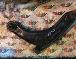 Рычаг передний нижний правый для TOYOTA VITZ NCP95/KSP90/NCP91/SCP90  запчасти бу