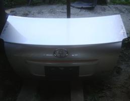 Крышка багажника для TOYOTA AVENSIS AZT250  запчасти бу