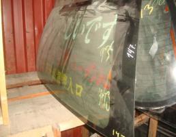 Стекло двери для NISSAN PRAIRIE HM11/HNM11/M11/NM11  запчасти бу