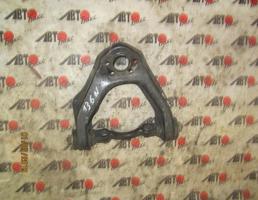 Рычаг передний верхний правый для NISSAN CARAVAN VRMGE24/E24  запчасти бу