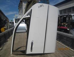 Дверь передняя правая для CHRYSLER 300C  запчасти бу