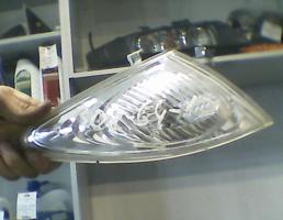 Фонарь боковой правый для MAZDA PREMACY CP8W/CPEW  запчасти бу