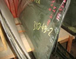 Стекло двери задней левой для MAZDA BONGO SSF8R/SSF8W/SSE8R/SSE8W  запчасти бу