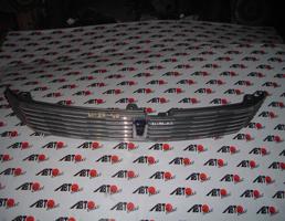 Решетка радиатора для TOYOTA VOXY AZR60G/AZR65G  запчасти бу