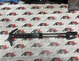 Упоры задней двери 2 шт для TOYOTA WISH ANE10G/ANE11W/ZNE10G/ZNE14G  запчасти бу