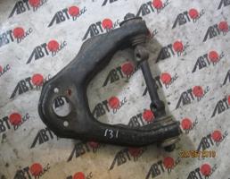 Рычаг передний верхний правый для NISSAN LARGO VUGJC22  запчасти бу