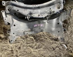 балка передняя для MITSUBISHI DION CR5W/CR6W/CR9W  запчасти бу