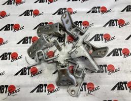 набор петель для MITSUBISHI DION CR5W/CR6W/CR9W  запчасти бу