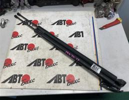 Амортизатор двери задка ПАРА для NISSAN NV200 VM20  запчасти бу