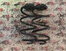 Пружина задняя 2 шт для NISSAN BLUEBIRD SYLPHY/ALMERA KG11  запчасти бу