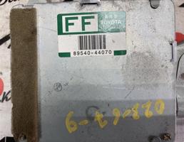 Блок управления abs для TOYOTA GAIA SXM10G/SXM15G/CXM10G/ACM10G/ACM15G  запчасти бу