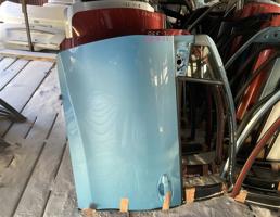 Дверь передняя левая для TOYOTA VITZ NSP130  запчасти бу