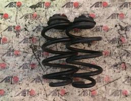 Пружина задняя 2 шт для NISSAN LEAF AZE0  запчасти бу