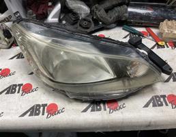 Фара передняя правая для NISSAN NV200 VM20  запчасти бу