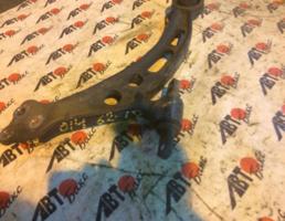 Рычаг передний нижний правый для TOYOTA MARK II QUALIS MCV20W/MCV21W/MCV25W/SXV20W/SXV25W  запчасти бу