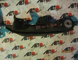 Рычаг передний нижний правый для TOYOTA TOWN ACE YR21G/YR30G/CR22G/CR31G/CR21G/CR30G/KR27V/YR25V/CR  запчасти бу