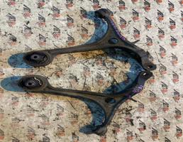 Рычаг передний нижний правый для HONDA ELYSION RR2  запчасти бу