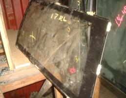 Стекло боковое заднее левое для TOYOTA CARIB AE95G  запчасти бу