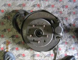 Ступица задняя левая для TOYOTA MARK II JZX110/GX110/GX115/JZX115  запчасти бу