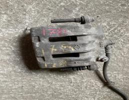 Суппорт передний левый для NISSAN GLORIA HBY33/HY33PY33/PY33E/Y33/UY33  запчасти бу